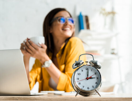 Comment générer des leads qualifiés automatiquement : le site web qui travaille 24/7 pour vous